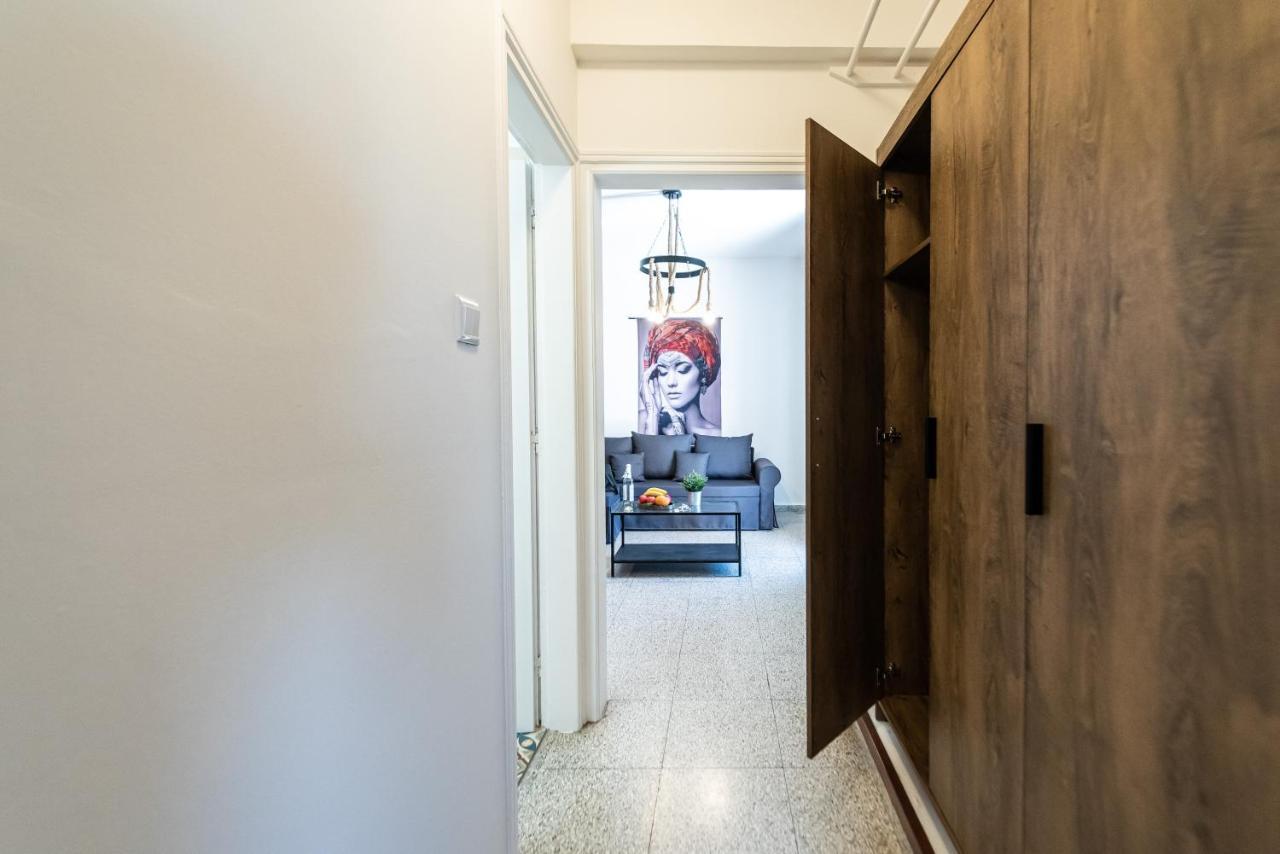 Serenityone - Centrally Located One Bedroom Apt 아이아 나파 외부 사진