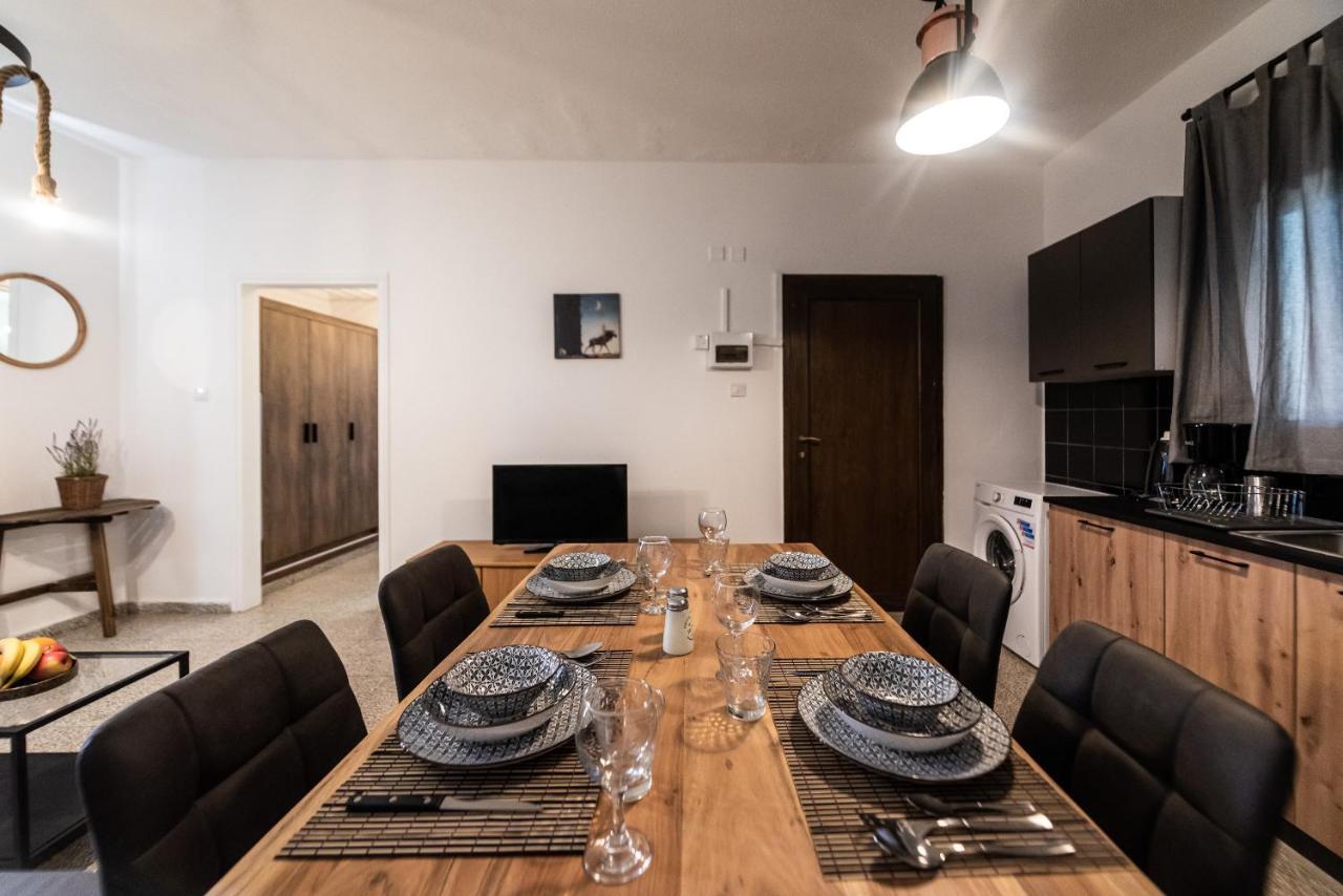 Serenityone - Centrally Located One Bedroom Apt 아이아 나파 외부 사진