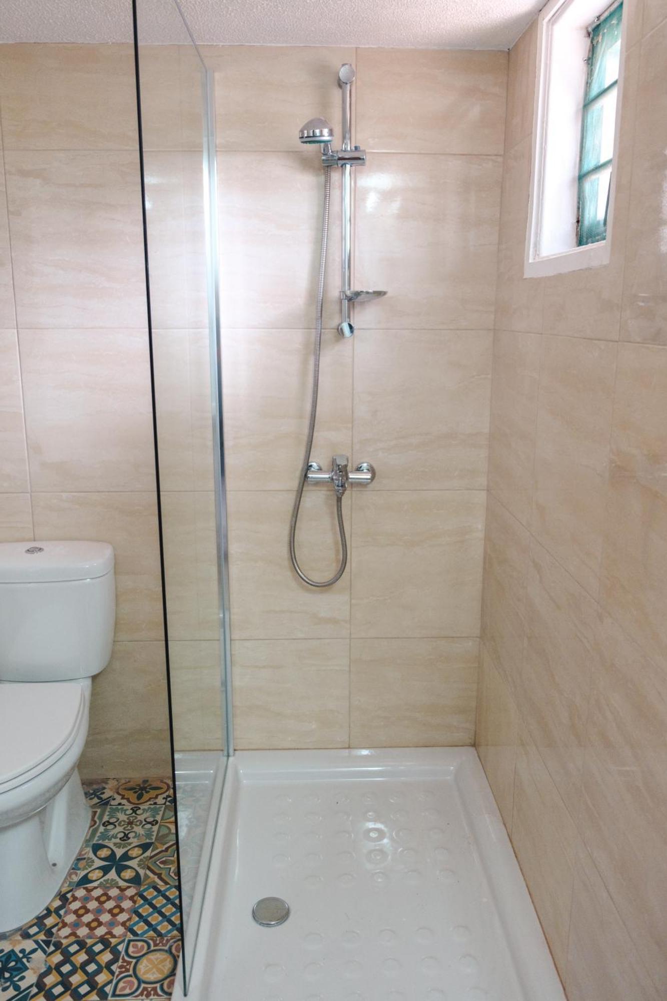 Serenityone - Centrally Located One Bedroom Apt 아이아 나파 외부 사진