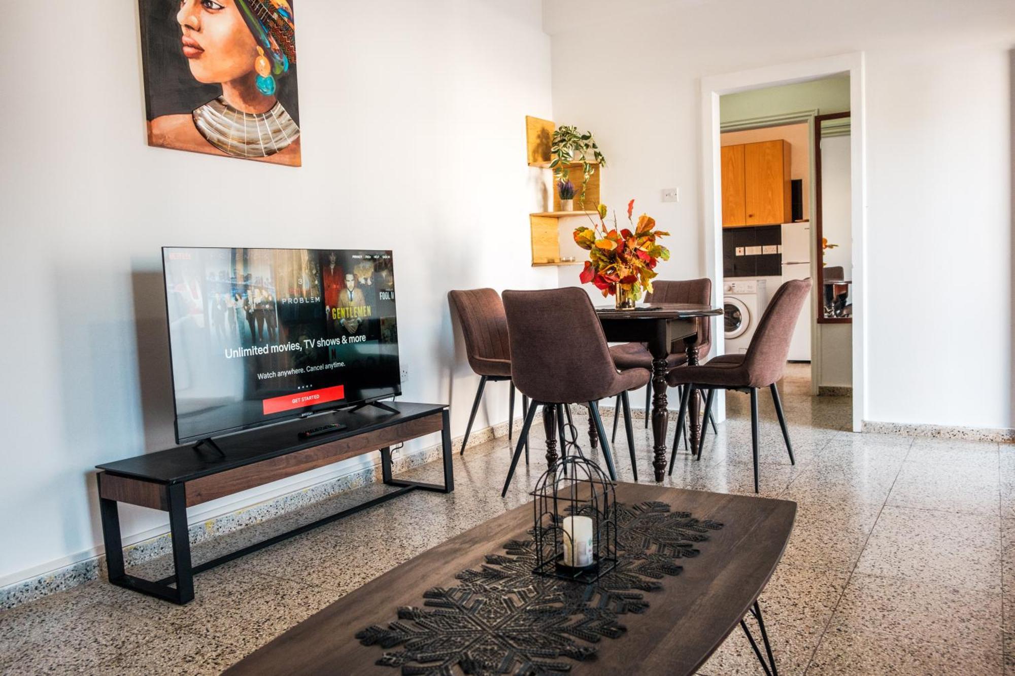 Serenityone - Centrally Located One Bedroom Apt 아이아 나파 외부 사진